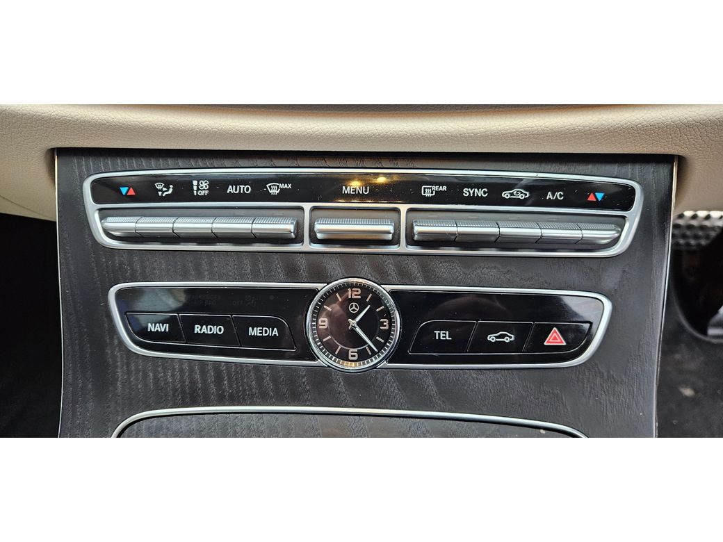 2019 Mercedes-Benz E 220