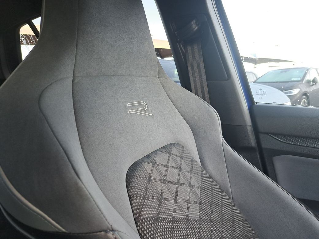 2023 Volkswagen Golf