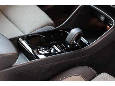 2022 Volvo XC40