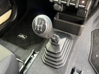 2025 Suzuki Jimny