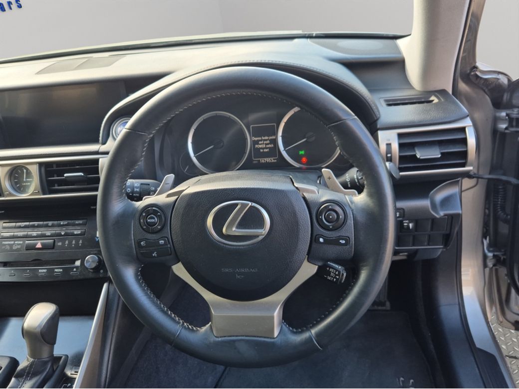 2014 Lexus IS 300h