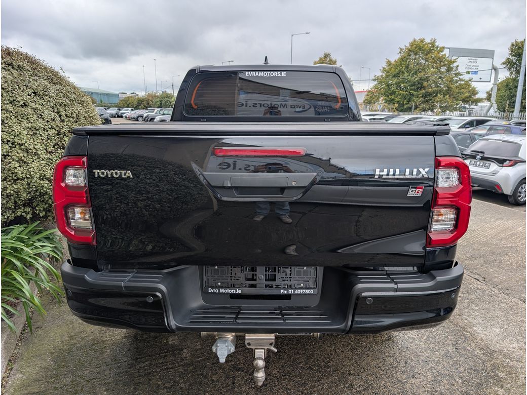 2023 Toyota Hilux