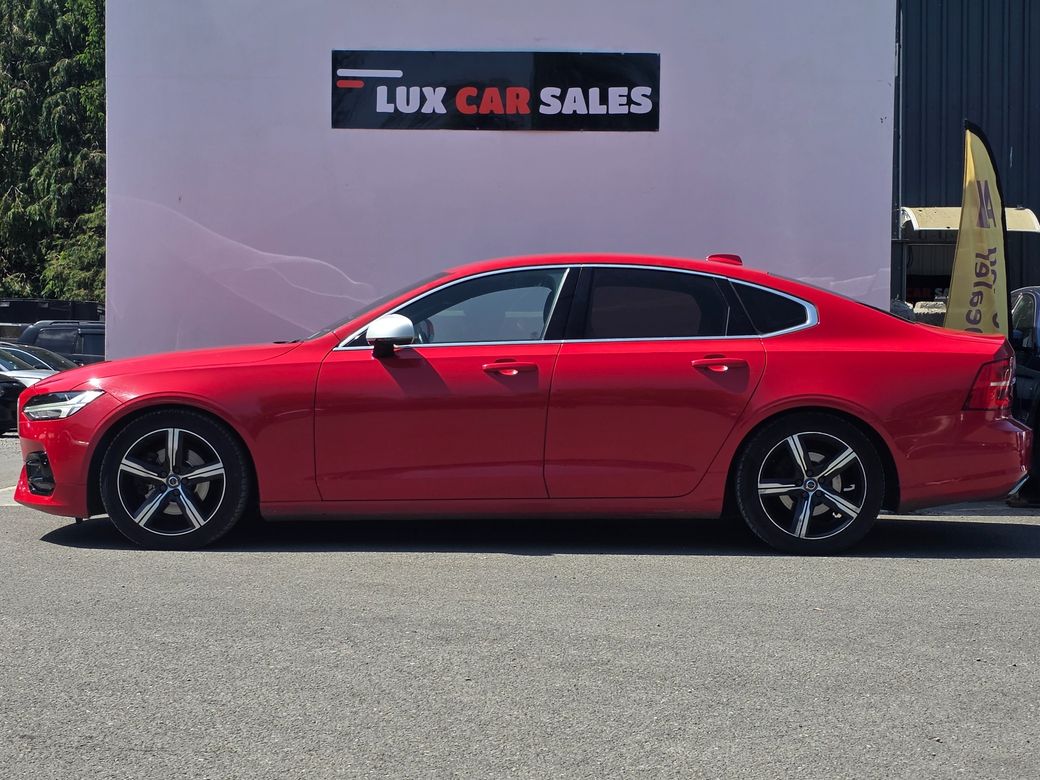 2017 Volvo S90