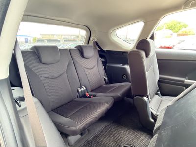2016 Toyota Prius Alpha