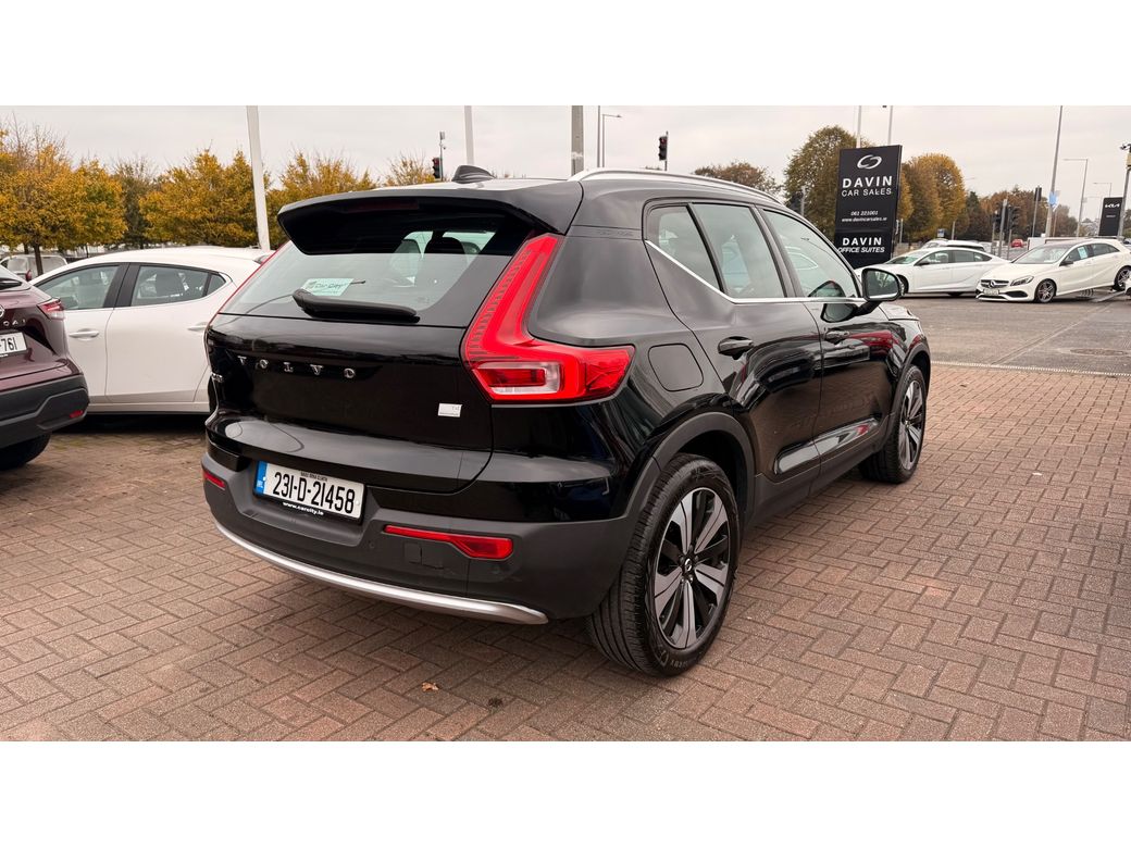 2023 Volvo XC40