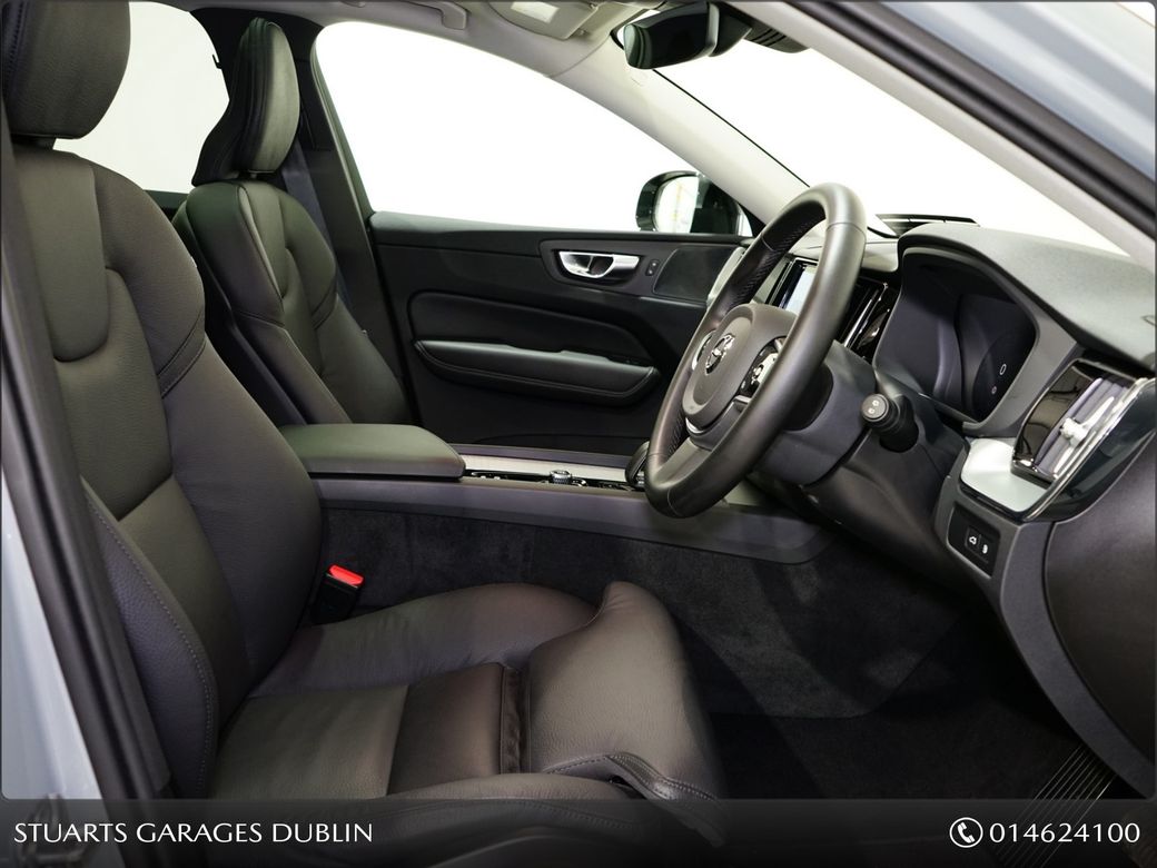 2025 Volvo XC60