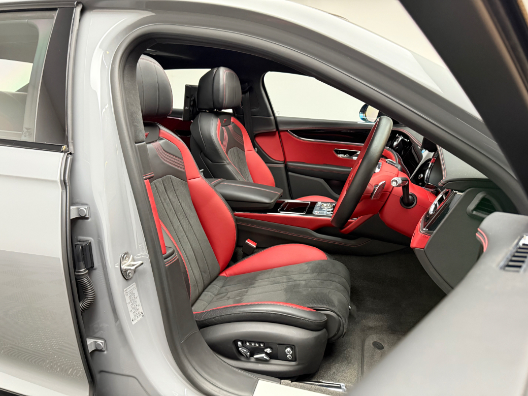 2023 Bentley Flying Spur