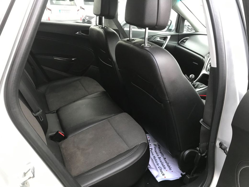 2011 Opel Astra