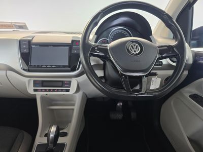 2017 Volkswagen up!