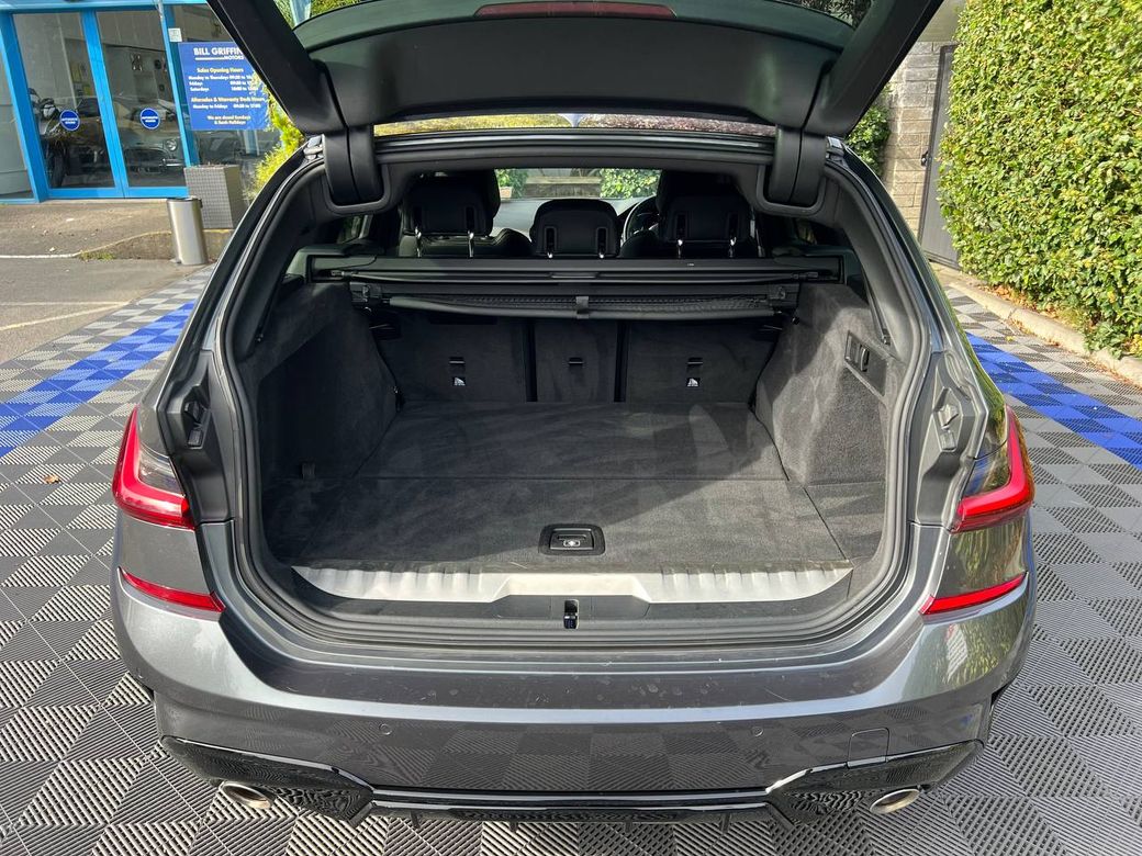 2022 BMW 3 Series