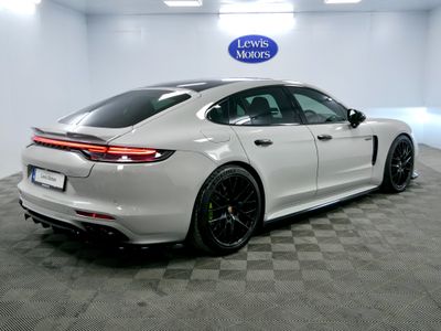 2021 Porsche Panamera