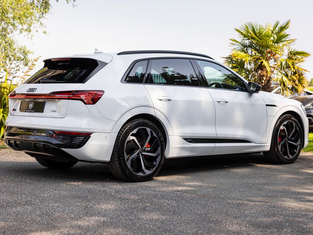 2023 Audi Q8 e-tron