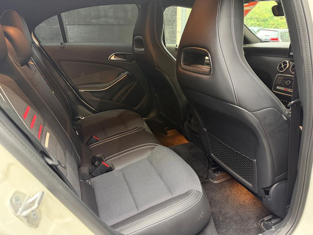 2017 Mercedes-Benz A 180