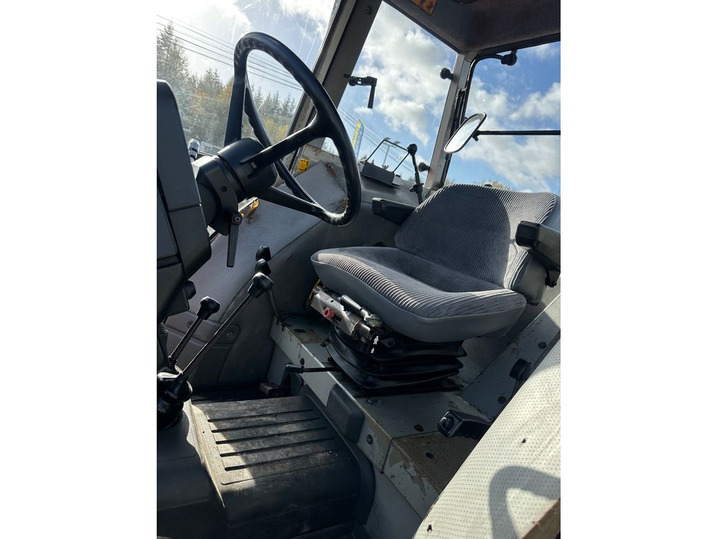 1990 Massey Ferguson 362