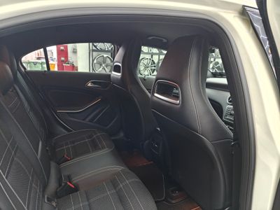 2015 Mercedes-Benz A 180