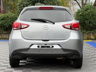 2016 Mazda Demio