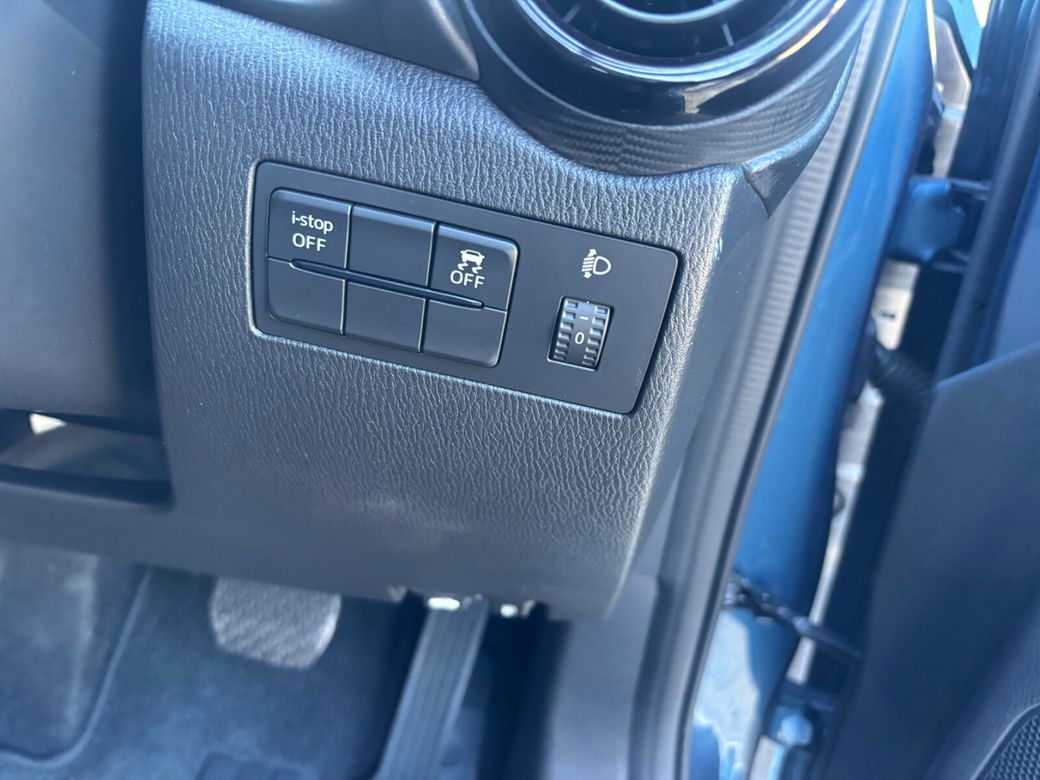 2017 Mazda Demio