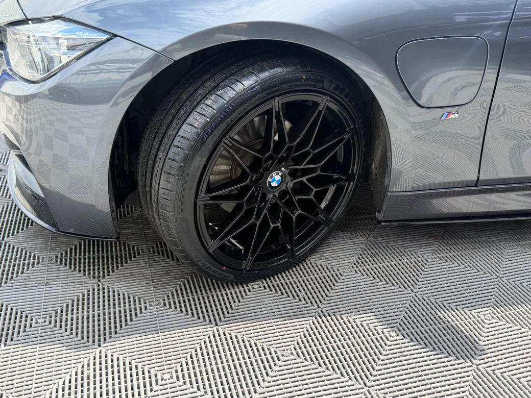 2018 BMW 330