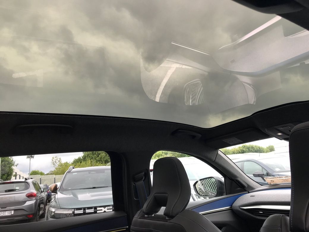 2025 Renault Scenic