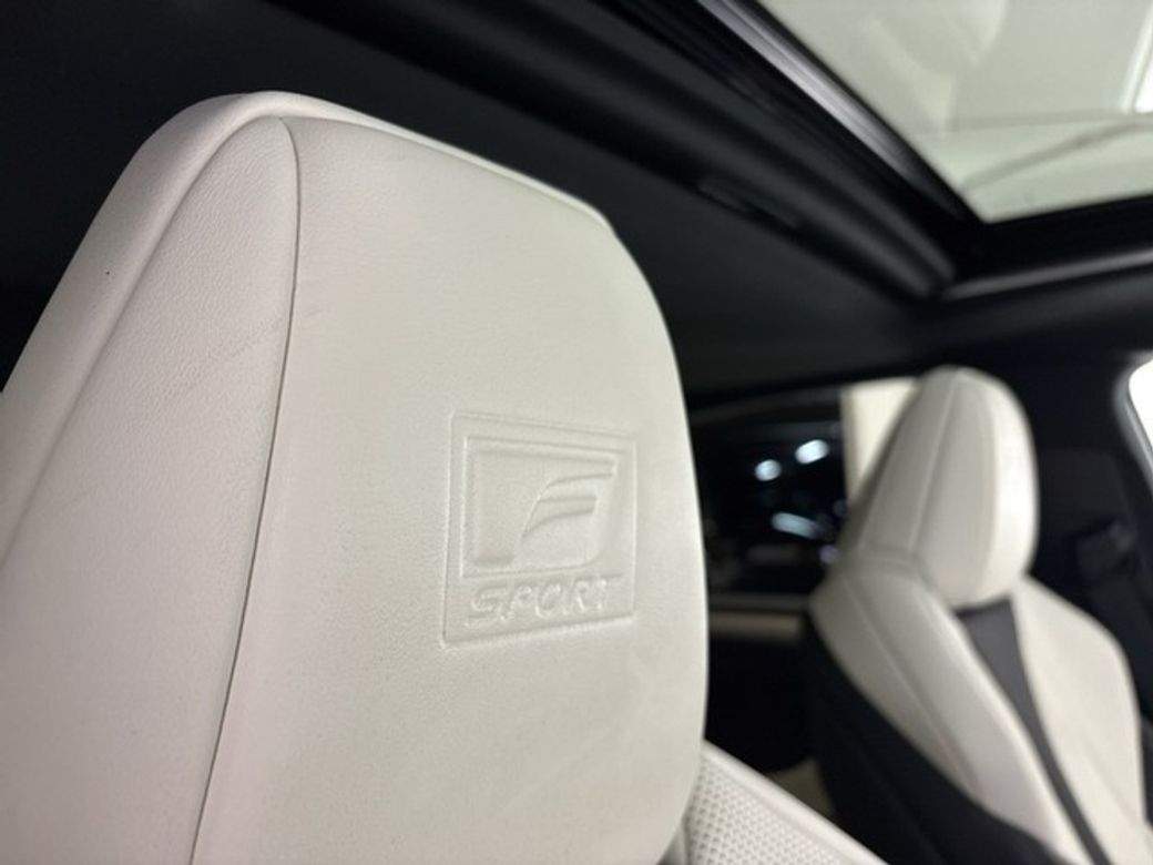 2023 Lexus ES 300h