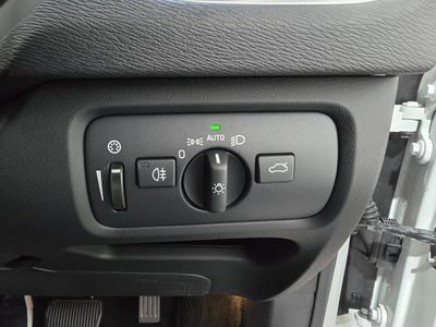 2018 Volvo V40