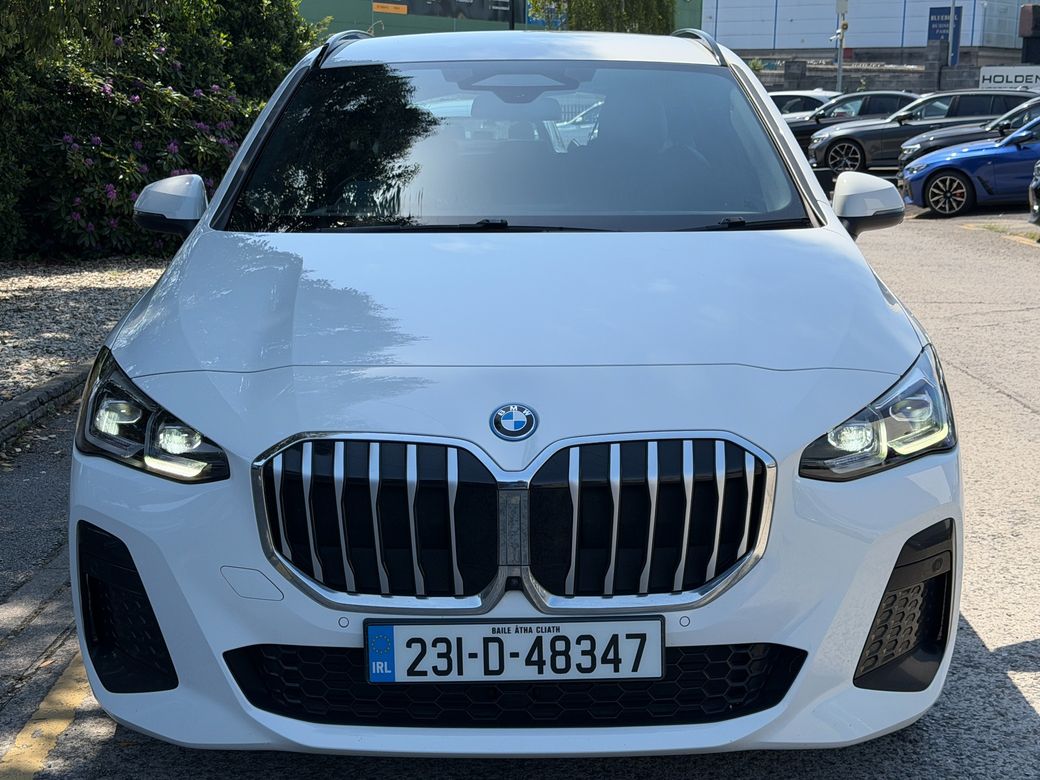 2023 BMW 225