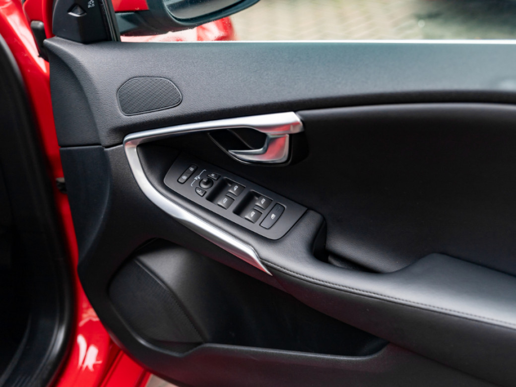 2015 Volvo V40