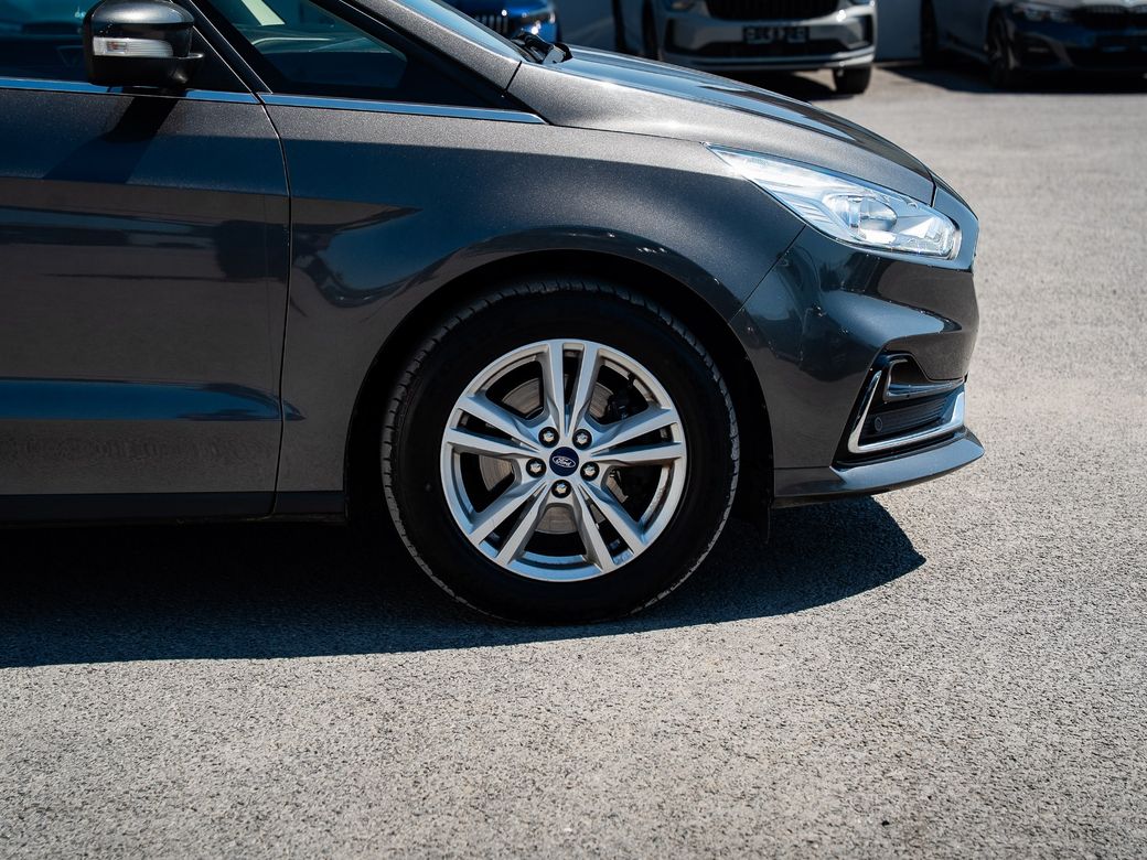 2021 Ford Galaxy