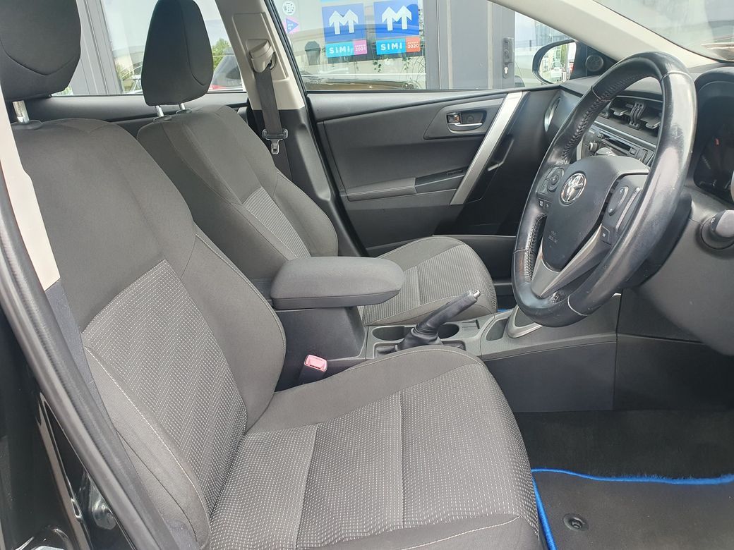 2013 Toyota Auris