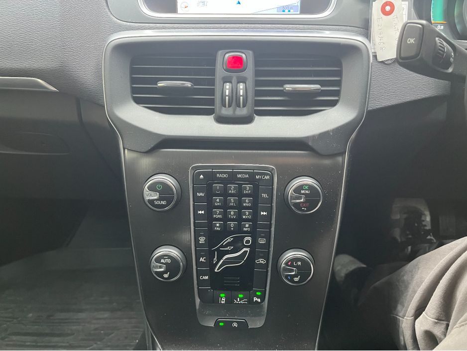 2015 Volvo V40