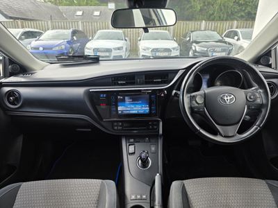 2017 Toyota Auris