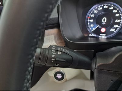 2022 Volvo XC40