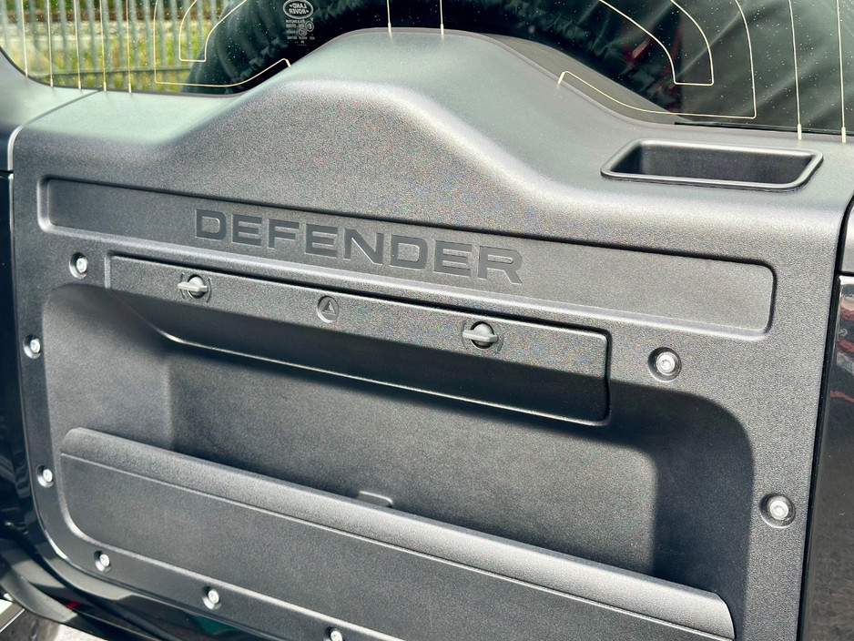 2025 Land Rover Defender