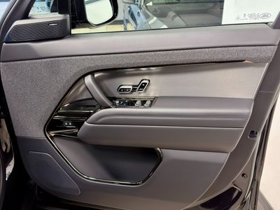 2024 Land Rover Range Rover Sport