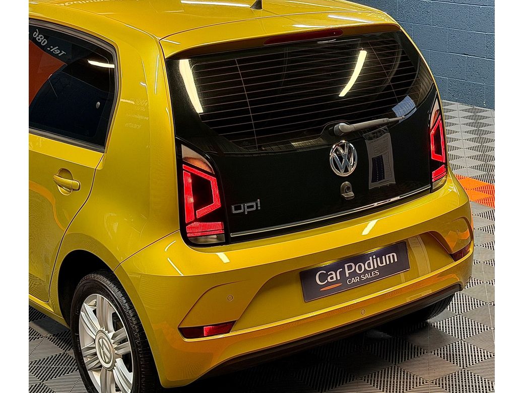 2017 Volkswagen up!