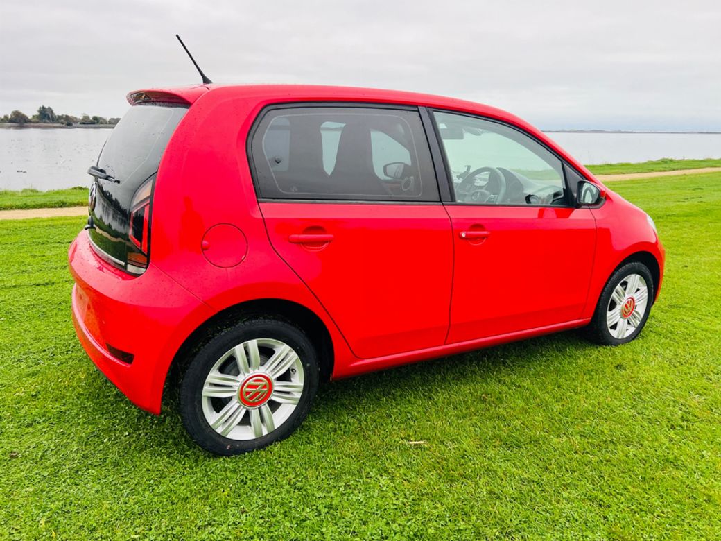 2017 Volkswagen up!