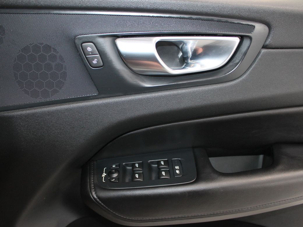 2022 Volvo XC60
