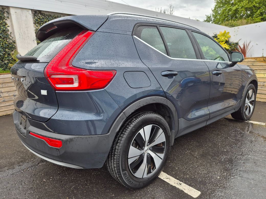 2022 Volvo XC40