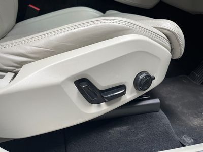 2023 Volvo XC90