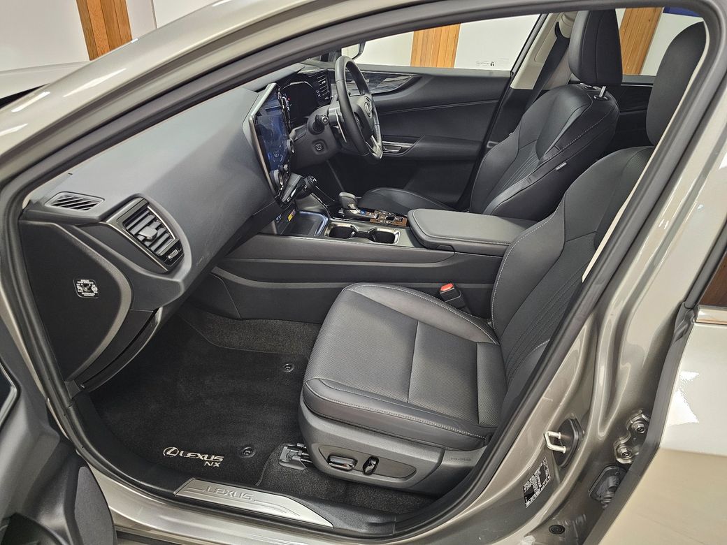 2024 Lexus NX 450H+