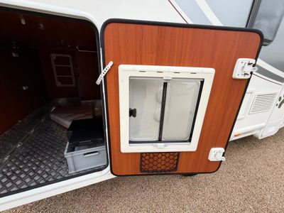 2017 MOBILVETTA  MILLER NEVADA DOGLINER T 730 L.H.D AUTOMATIC 