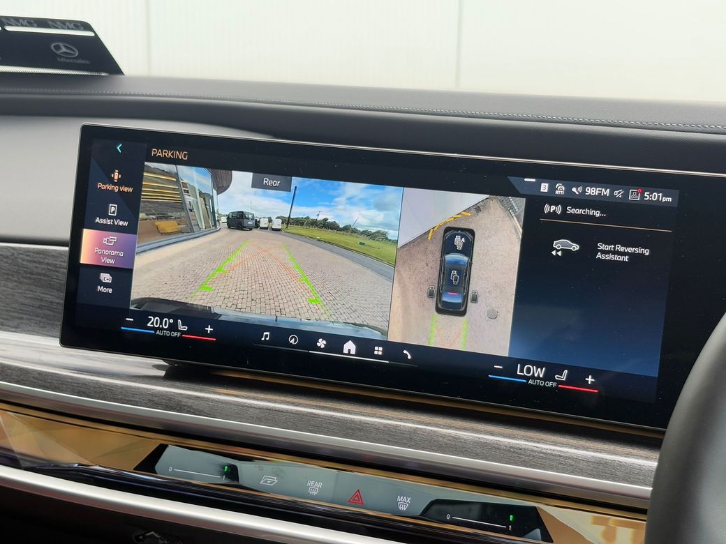 2024 BMW i7