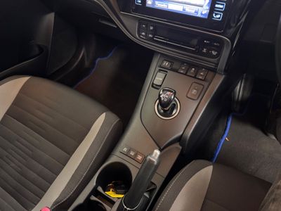 2016 Toyota Auris