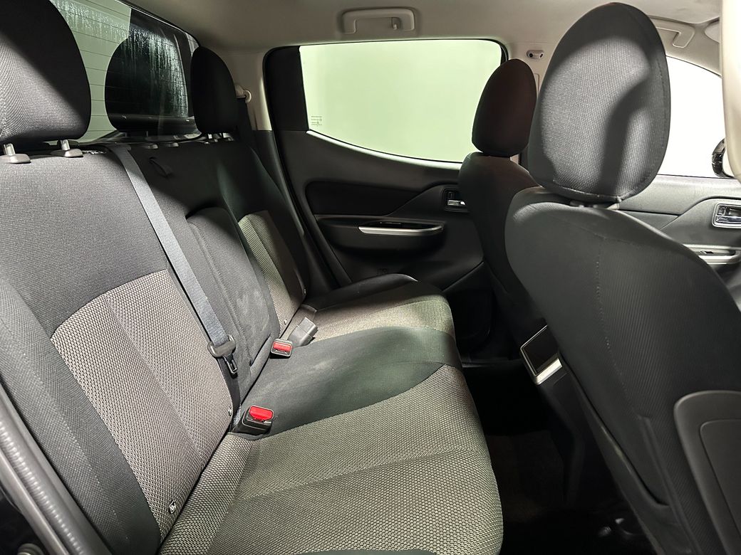 2020 Mitsubishi L200