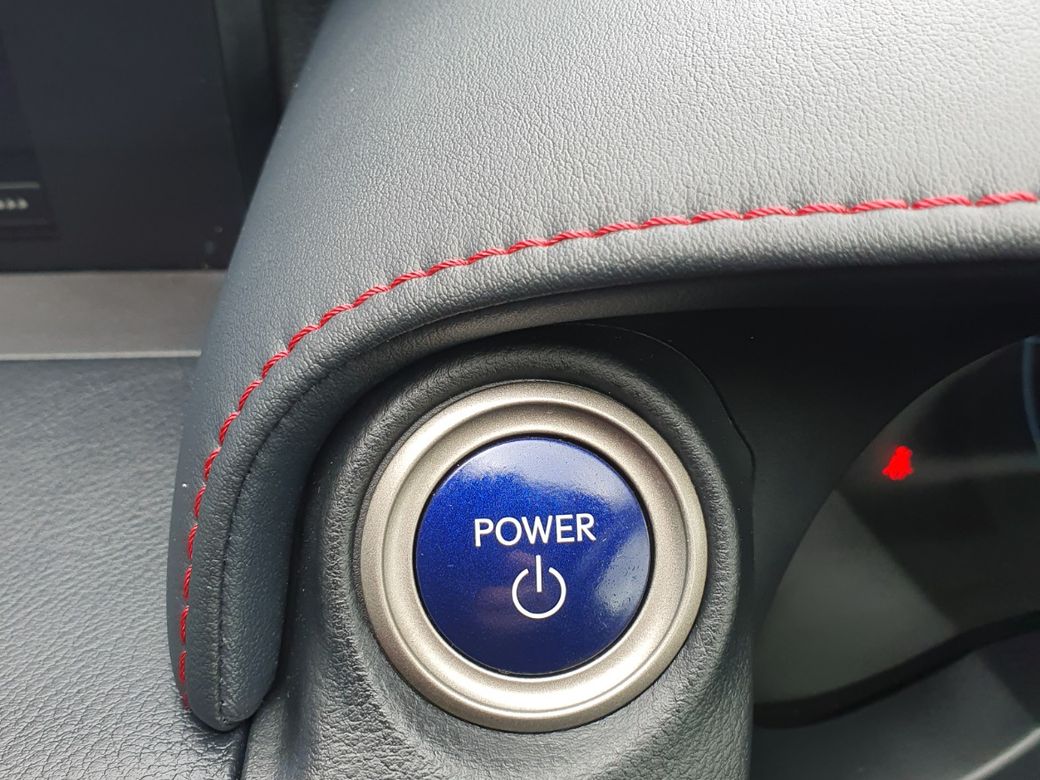 2016 Lexus IS 300h