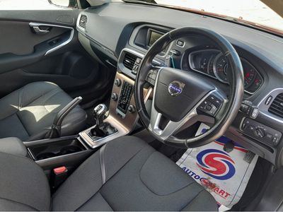 2015 Volvo V40