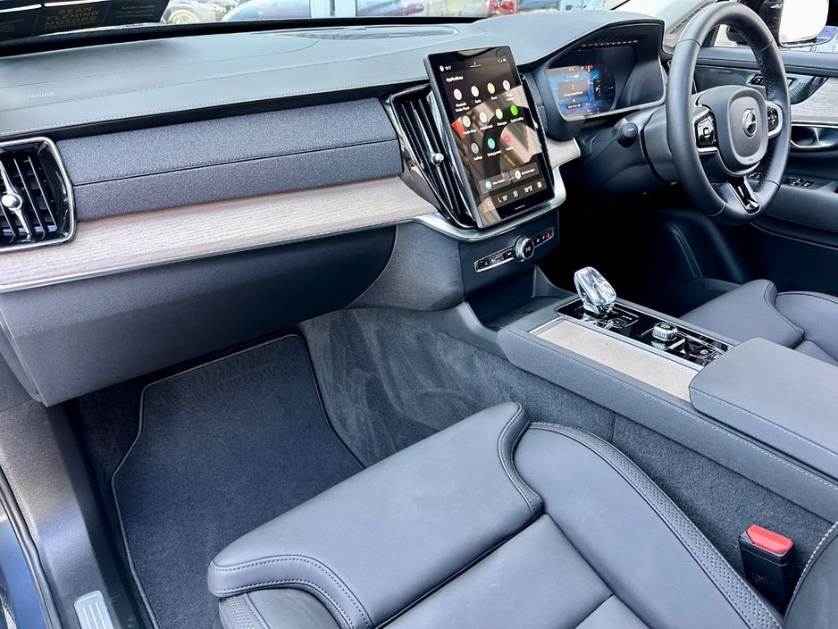 2025 Volvo XC90