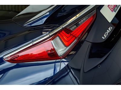 2023 Lexus ES 300h