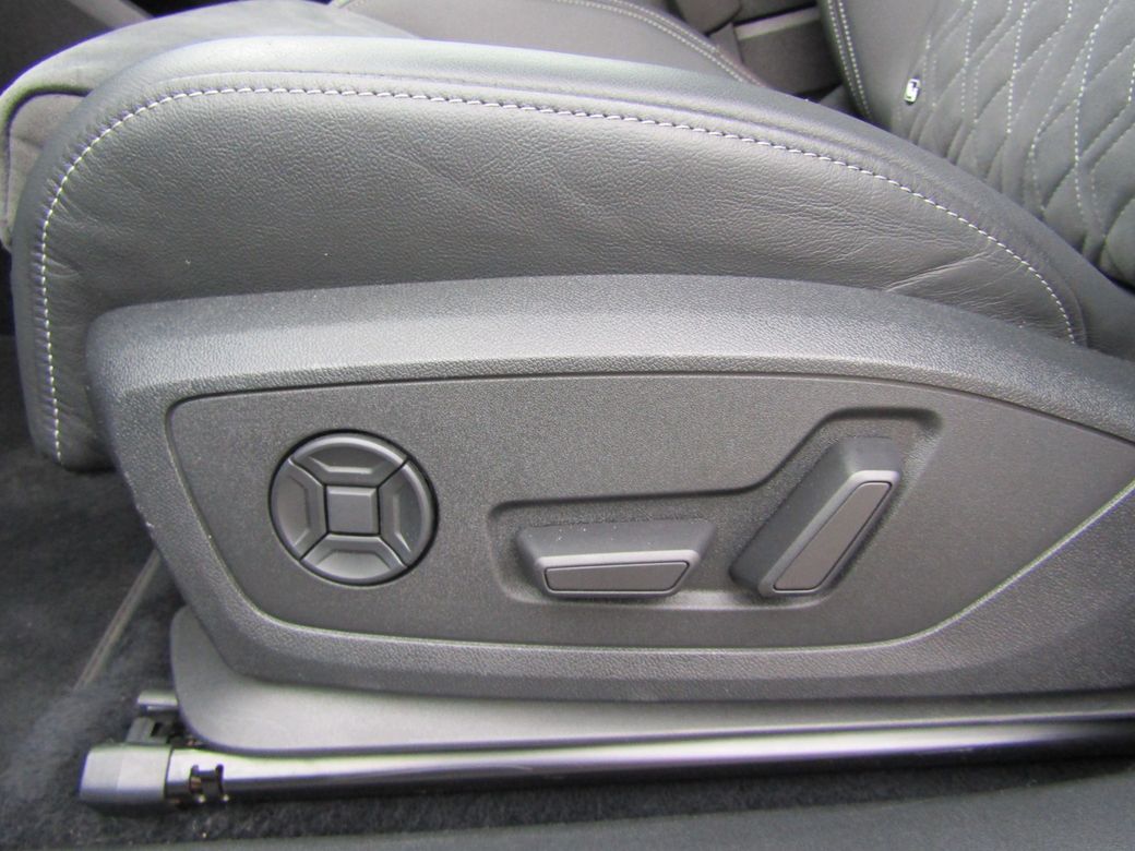 2022 Audi Q4