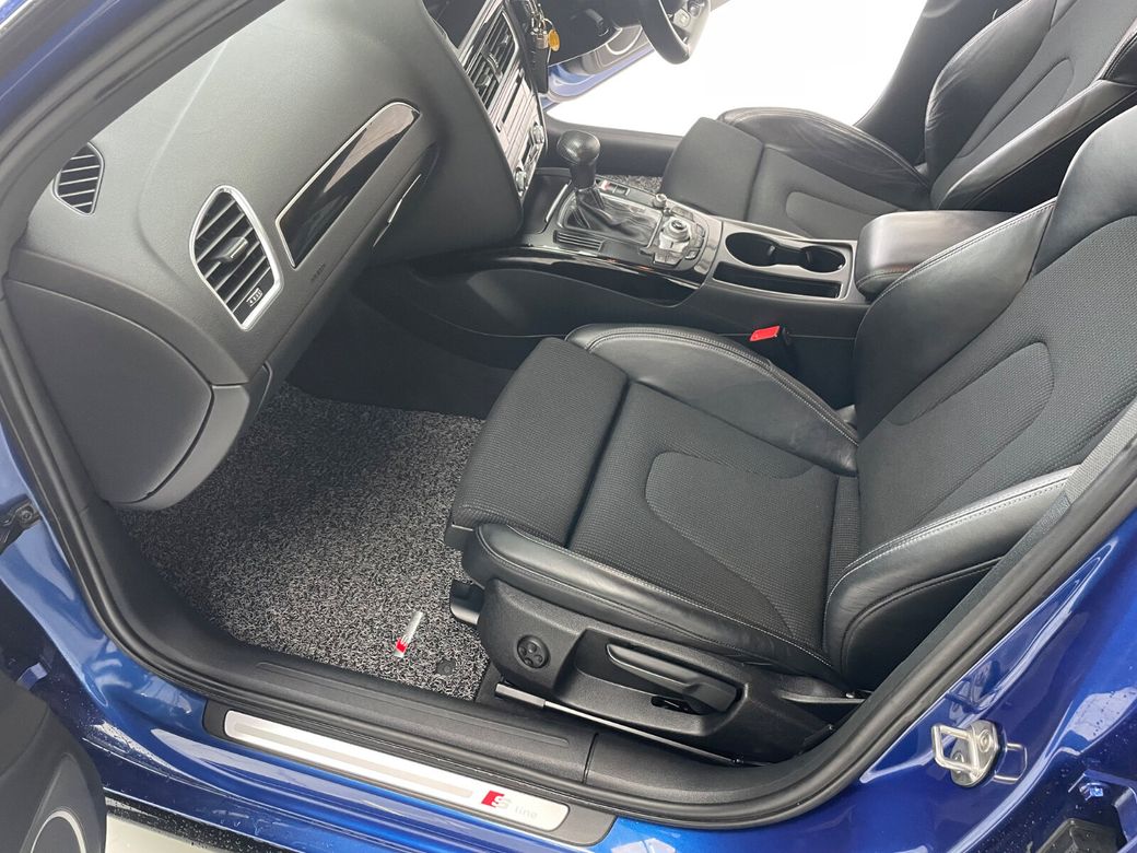 2015 Audi A4
